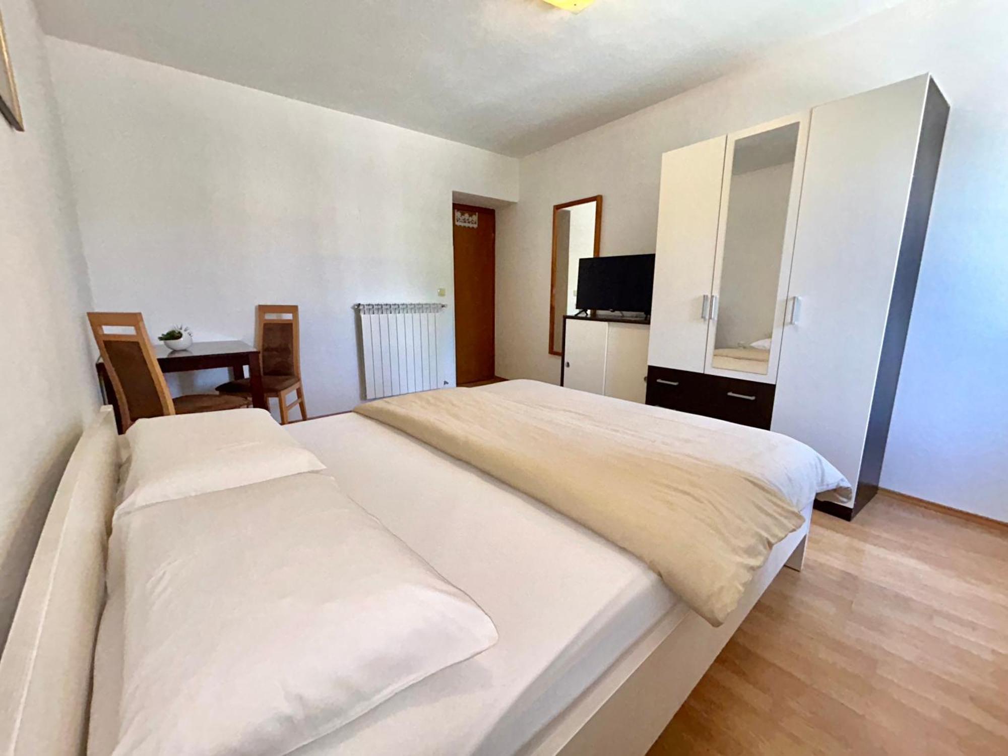 Apartments Tereza Novigrad Istria Exterior foto
